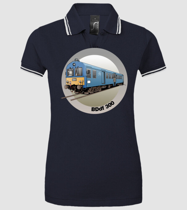  minta sötétkék pólón